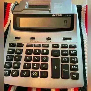 Victor 1212-3a digit commercial printing calculator 9.75x7.75 plug in or 4AA .